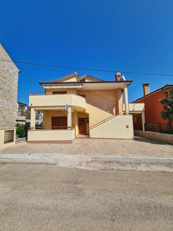 Apartments Manuel Novigrad  Екстер'єр фото