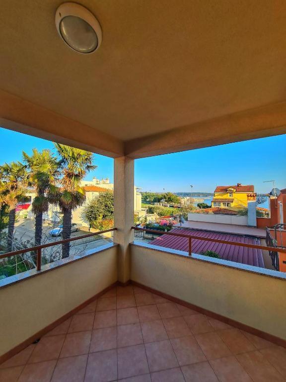Apartments Manuel Novigrad  Екстер'єр фото